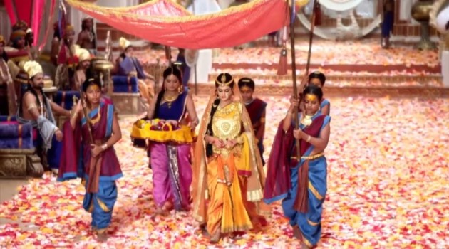 кадр Махабхарата сваямвара принцессы Кунти